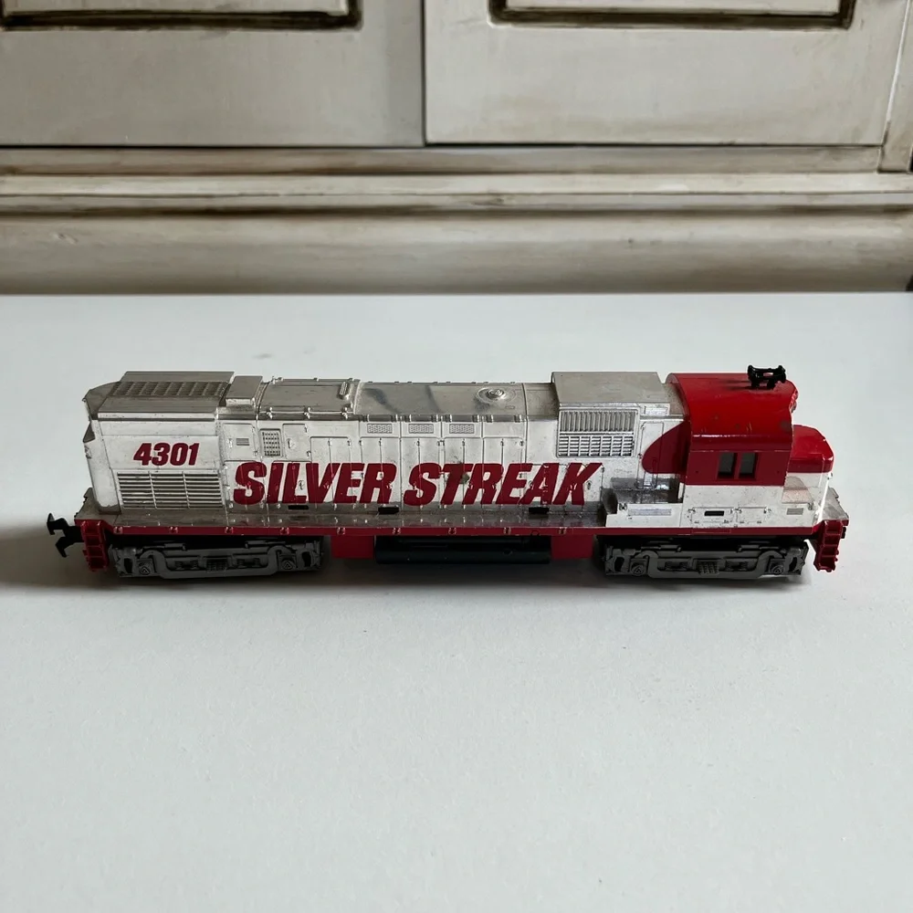Vintage Tyco Locomotive electric model train Silver Street #4301